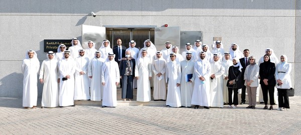 الإدارة العليا لبنك بوبيان تتوسط المشاركين في الهاكاثون