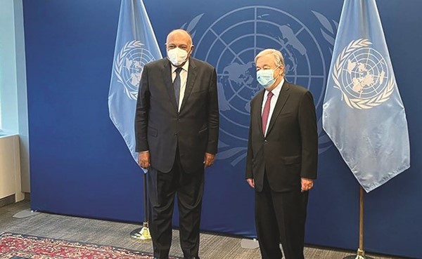 وزير الخارجية سامح شكري خلال لقائه الأمين العام للأمم المتحدة أنطونيو غوتيريش