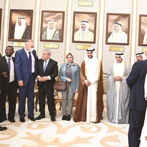 جانب من أعضاء الوفد