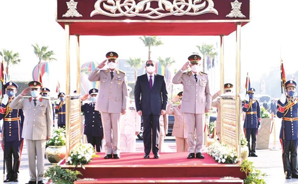 الرئيس عبدالفتاح السيسي خلال احتفالات نصر أكتوبر المجيدة