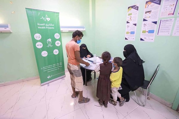 «العون المباشر» تبدأ تنفيذ مخيم اليمن الطبي الجراحي المجاني بالمنصورة في عدن
