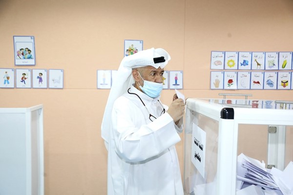 معلم اختار ممثليه في جمعية المعلمين