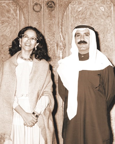 الشيخ ناصر وزوجته الشيخة حصة في افتتاح متحف الكويت الوطني1983