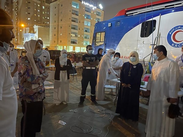 وكيل الصحة يتفقد حملة التطعيم الشاملة