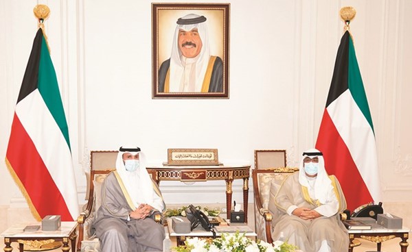 سمو نائب الأمير وولي العهد الشيخ مشعل الأحمد خلال استقباله مرزوق الغانم