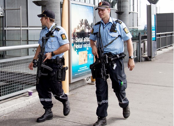 الشرطة النروجية: منفذ الهجوم بقوس للرماية دنماركي اعتنق الإسلام ويشتبه بتطرفه