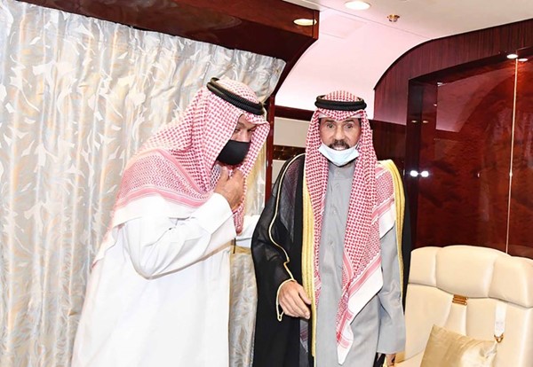 صاحب السمو الأمير مع اللواء الشيخ سالم النواف