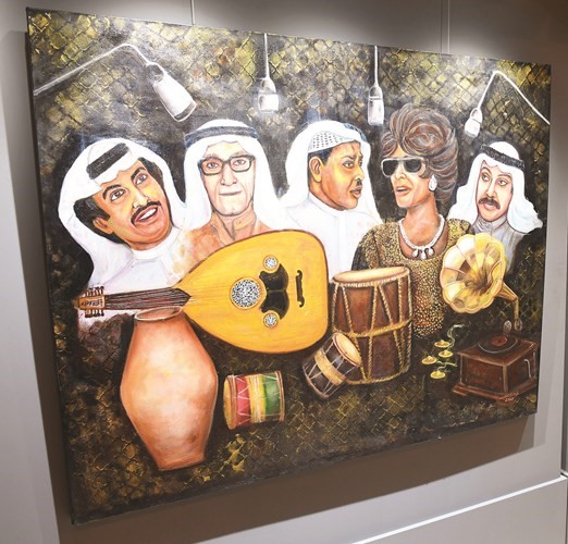 جانب مناللوحات في المعرض التشكيلي الدائم