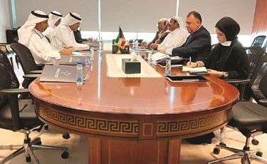 وفد لجنة حقوق الإنسان العربية زار «القوى العاملة»