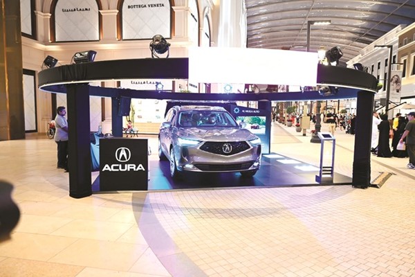 منصة عرض Acura MDX الجديدة كليا في الأڤنيوز	(قاسم باشا)