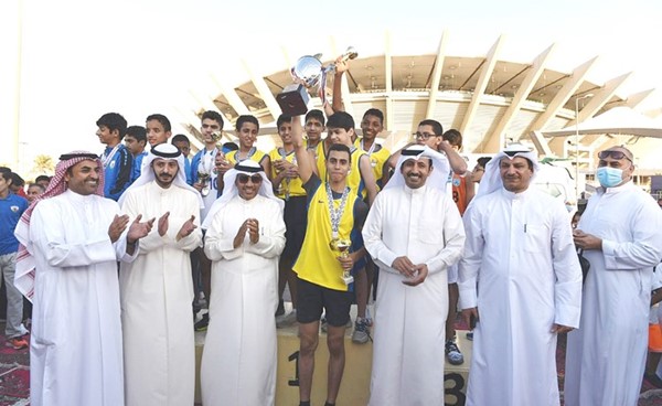 الكويت والساحل يحرزان لقب «سباق الطريق» لألعاب القوى في العمومي والأشبال