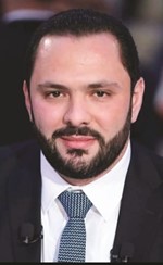 الإعلامي علي حجازي