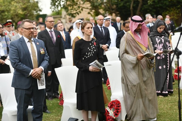 الشيخ صباح المحمد شارك في مراسم إحياء ذكرى أفراد القوات البريطانية المسلحة