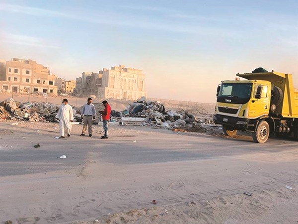 رفع 703م3 من النفايات في الفروانية