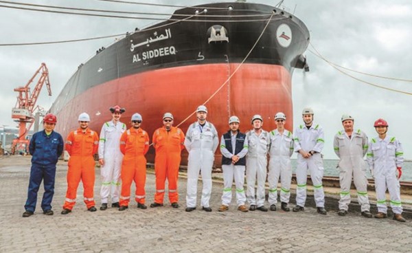 الصورة الرابعة ناقلة النفط الخام العملاقة تغادر ميناء هولوداو الصينية إلى شركة ناقلات النفط الكويتية