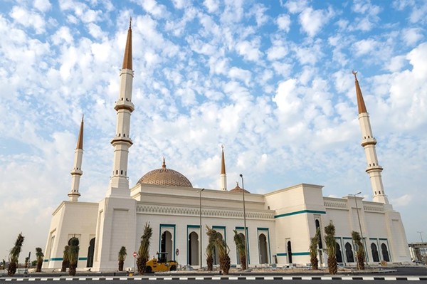 أحد المساجد وفنون الطراز العثماني