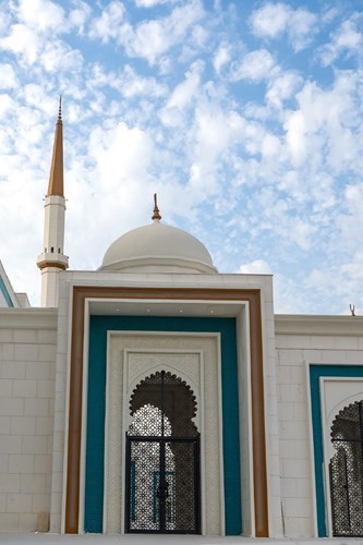 مدخل لأحد المساجد الجميلة