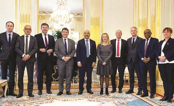 سفيرنا لدى فرنسا سامي السليمان مع رئيس وأعضاء لجنة الصداقة الفرنسية - الخليجية بمجلس الشيوخ الفرنسي