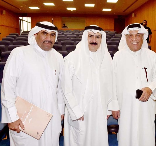 الأنباء مع الأمين العام للمجلس الوطني كامل العبدالجليل والزميل صالح الغريب