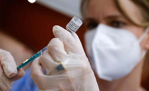 نقابة فيردي تنتقد فرض التطعيم الإجباري لكورونا على فئات مهنية معينة
