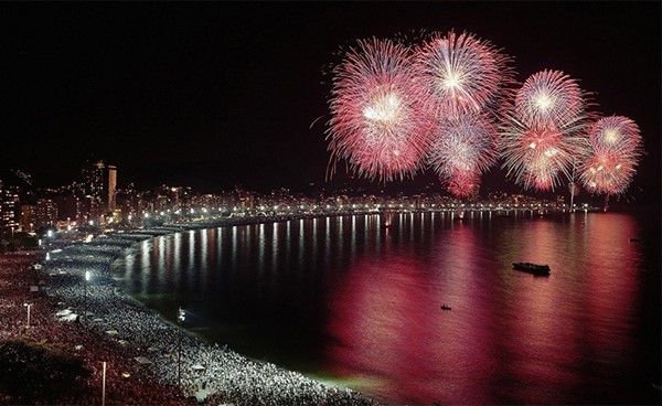 مدن برازيلية تلغي احتفالات رأس السنة بسبب القلق من "أوميكرون"