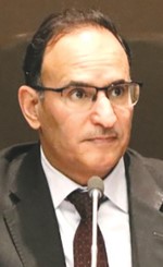 السفير منصور العتيبي
