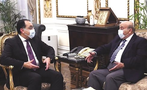 رئيس الوزراء المصري استقبل سفيرنا بالقاهرة