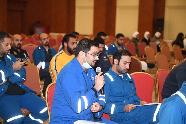 عمال نفط الكويت يبدون رأيهم في مقترحات نظام الترقيات الجديد