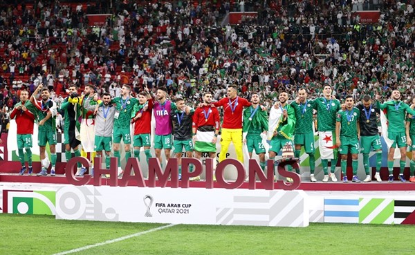 تتويج منتخب الجزائر بلقب بطولة كأس العرب العاشرة