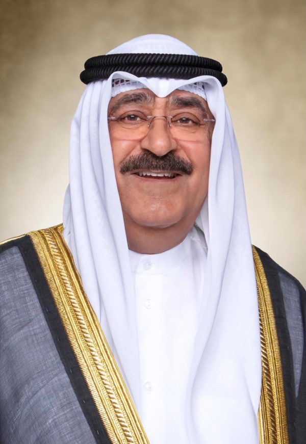 ولي العهد ينوب عن صاحب السمو في حضور نهائي كأس الأمير