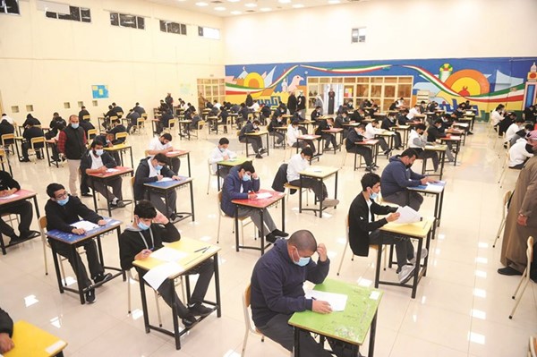 التزام كامل بالإجراءات الاحترازية داخل لجان الاختبارات
