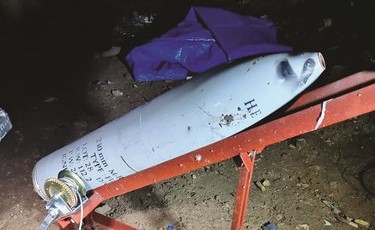 صورة الصاروخ الذي عثرت عليه القوات العراقية قبل اطلاقه امس		(ا.ف.پ)