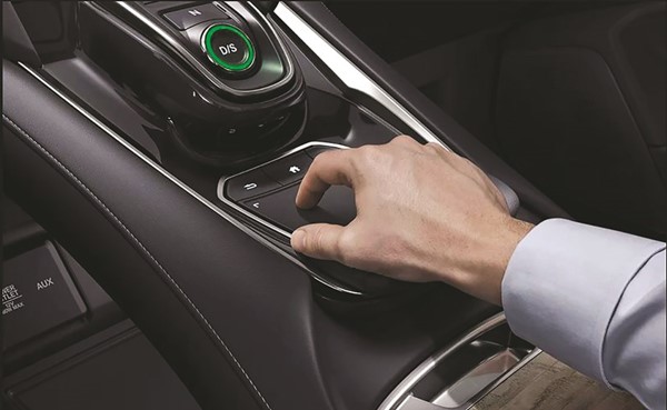 تميّز بالفخامة وراحة البال مع «RDX» من «ACURA الملا»
