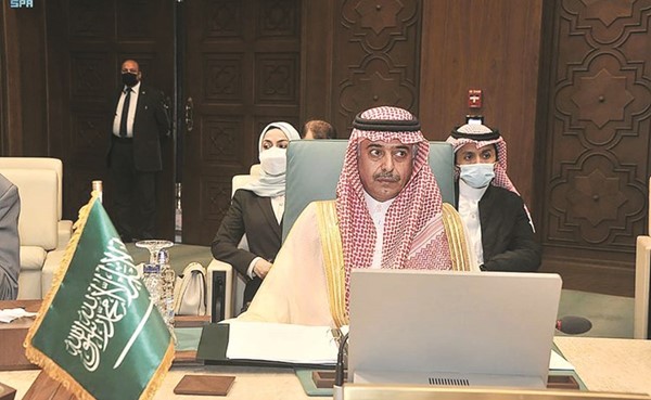 السفير عبدالرحمن بن سعيد الجمعة مندوب السعودية الدائم خلال الاجتماع					(واس)