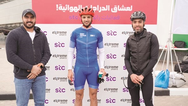 أحمد النويبت خلال فعالية Friday Ride Cycling