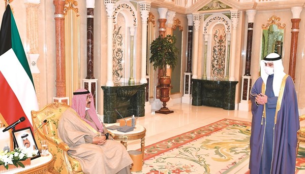 سمو نائب الأمير يستمع إلى كلمة الشيخ د.أحمد ناصر المحمد