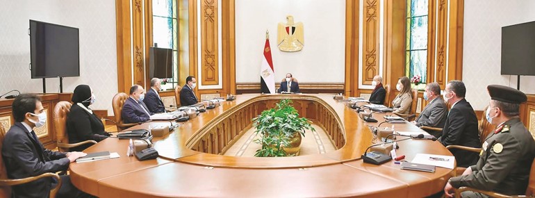 جانب من اجتماع الرئيس المصري عبدالفتاح السيسي مع د.مصطفى مدبولي رئيس الحكومة وعدد من الوزراء والمسؤولين