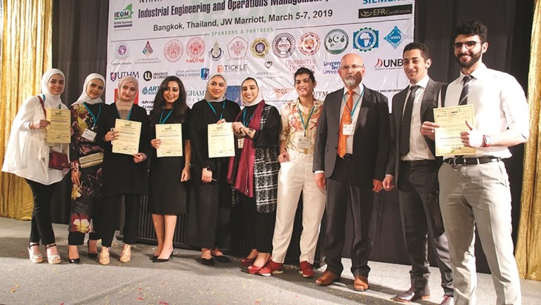 عدد من طلبة AUM خلال المشاركة في المؤتمر العالمي التاسع للهندسة الصناعية وإدارة العمليات IEOM في تايلند عام ٢٠١٩