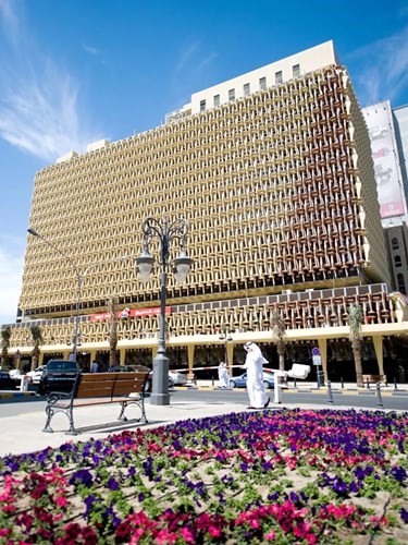 «الخليج».. زيادة بالإيرادات ونمو بالأرباح وتراجع للمخصصات