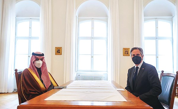 وزير الخارجية السعودي الأمير فيصل بن فرحان خلال مباحثاته مع نظيره الاميركي انتوني بلينكن على هامش مؤتمر ميونيخ الدولي للامن (واس)