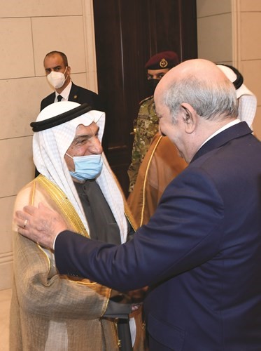 المستشار محمد أبوالحسن في وداع ضيف الكويت