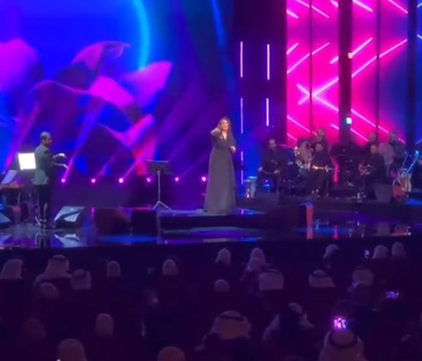 عبدالواحد ولمنور ابدعا في الحفل الثالث بمركز " جابر الثقافي "