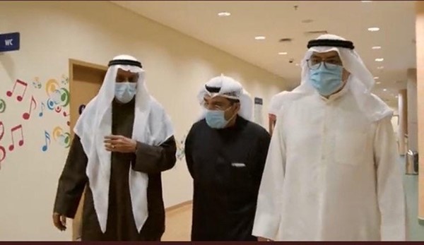 د. خالد السعيد ود. مصطفي خلال الجولة التفقدية