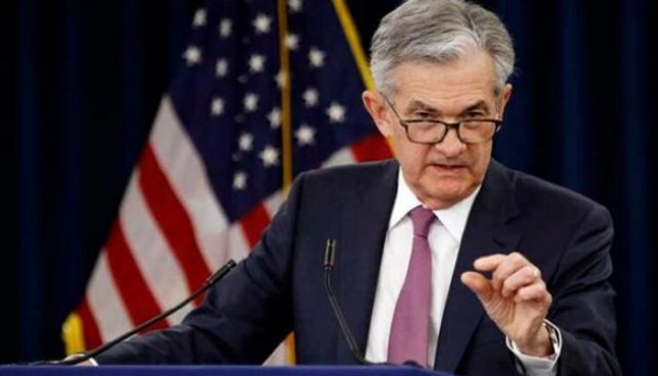 رئيس مجلس الاحتياط الاتحادي الأمريكي يتعهد بالتصدي للتضخم المرتفع