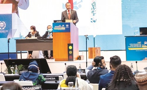 رئيس مجلس الأمة مرزوق الغانم متحدثا خلال المؤتمر