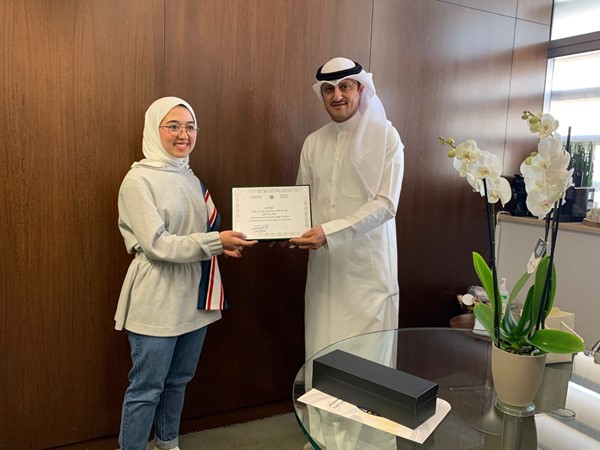 الطالبة سارة الشطي لـ"الأنباء": بادروا بالتغيير وحافظوا على نظافة جامعتكم وبلدكم