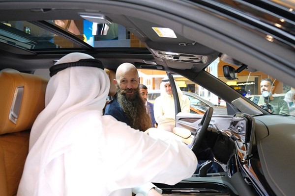 «كاديلاك الغانم» تشارك بأحدث طرازات 2022 في معرض الكويت للسيارات