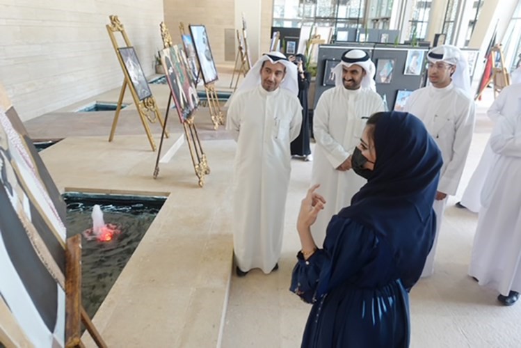 كلية الآداب تقيم الملتقى الأول لطلبة وطالبات الدراسات العليا لقسم التاريخ والآثار