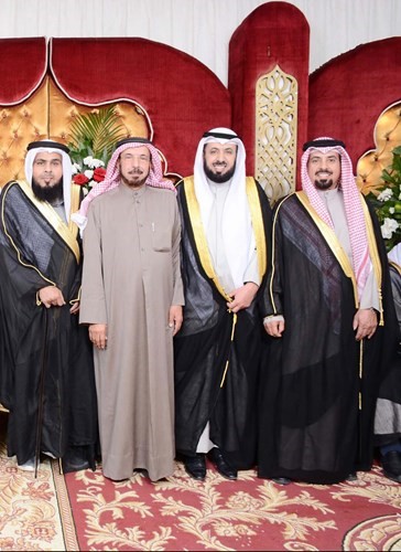الصيفي الصيفي مهنئا