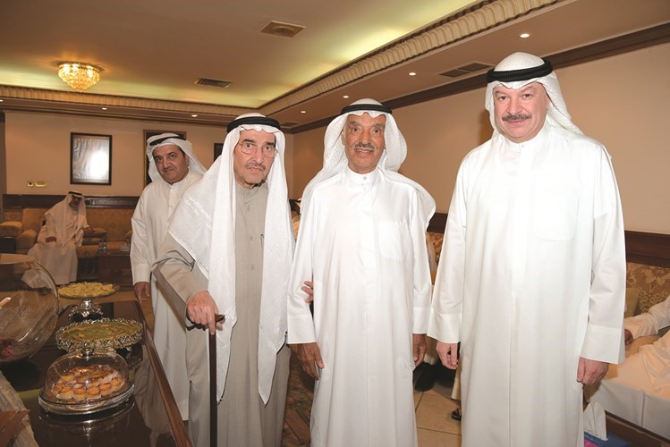 عبدالعزيز السريع وعبداللطيف السريع يرحبان بالحضور